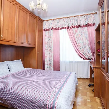 On Kuibysheva In The Center Апартаменти *